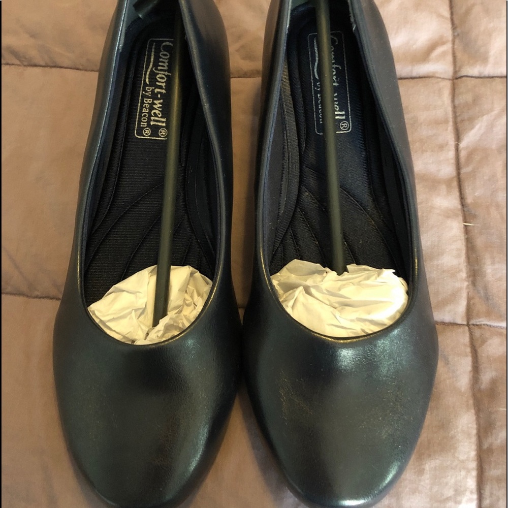 NWOT Comfort Well by Beacon® Classic Comfort Pumps